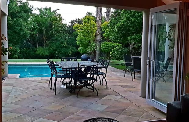 Sliding folding doors